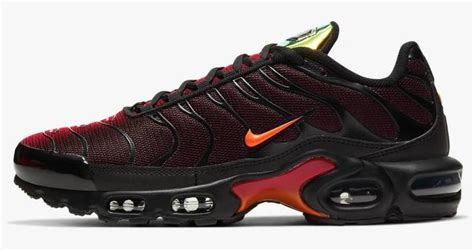 nike haifisch damen grau|Haifischnikez: die besten Nike Air Max Plus aus Deutschrap Outfits.